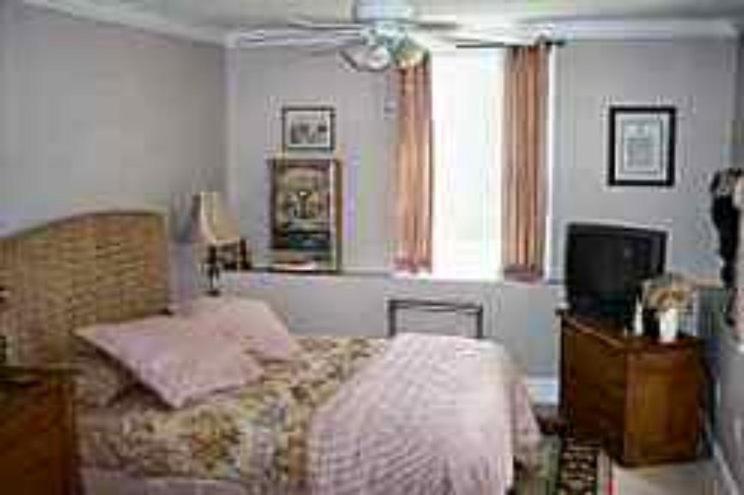 Josephine'S On The Bay Bed And Breakfast Hull Chambre photo